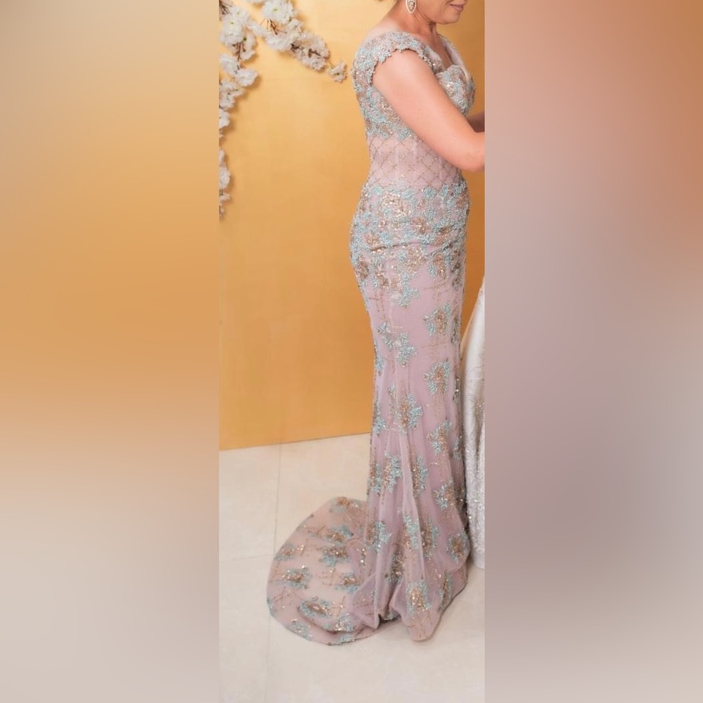 MNM COUTURE - Picture 2 of 11